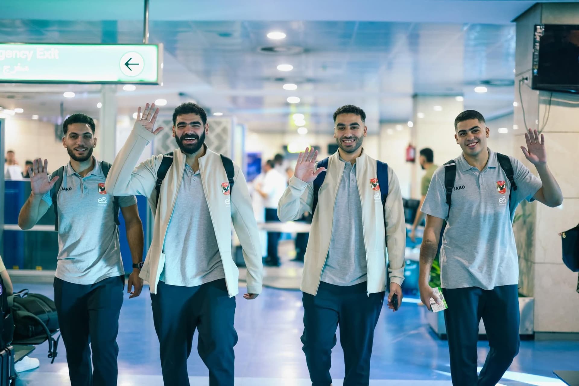 بعثة رجال يد الأهلي تغادر إلى المغرب للمشاركة ببطولة إفريقيا