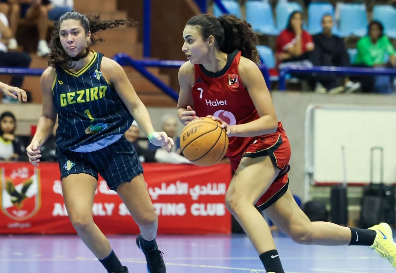 «سيدات سلة الأهلي» يهزم الجزيرة 62-57 في بطولة دوري المرتبط