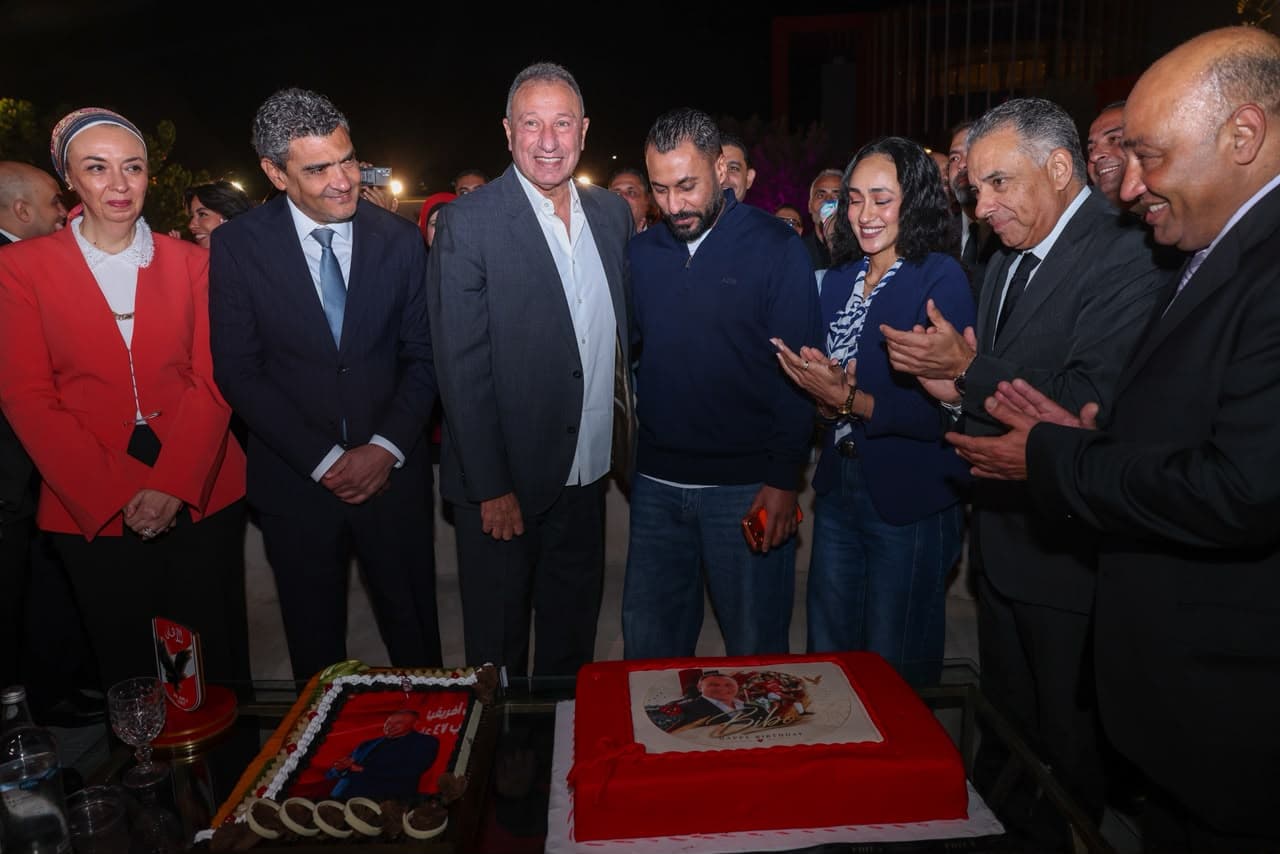 احتفال خاص بعيد ميلاد الكابتن محمود الخطيب