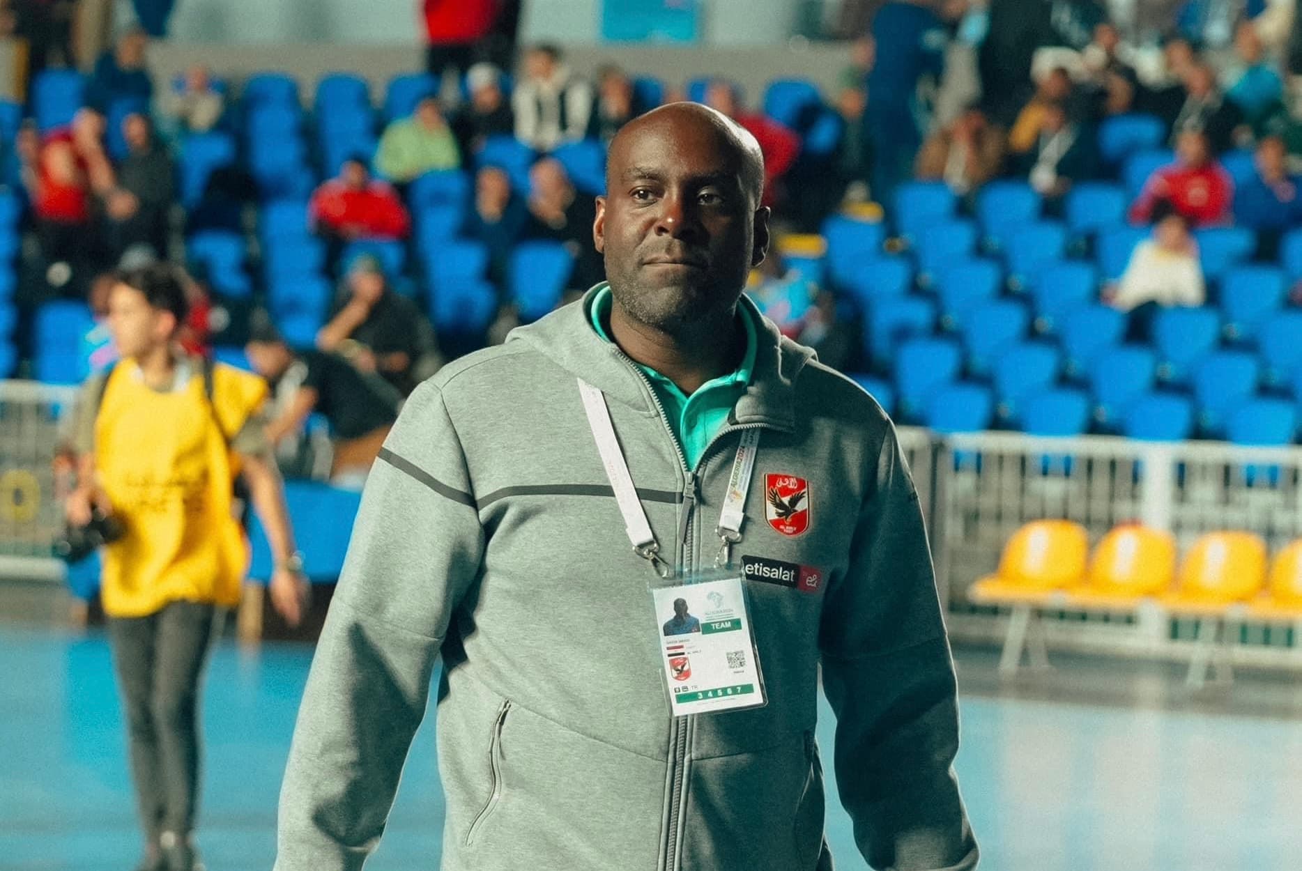 «ديفيز» يضع برنامج تجهيز «رجال يد الأهلي» لمواجهة الترجي