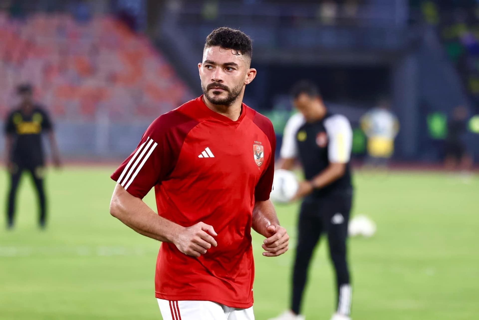 Yasser Ibrahim effectue une séance au gymnase 