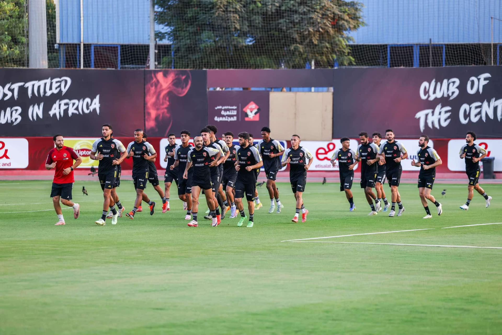 L'équipe termine ses préparatifs pour le match contre Zed