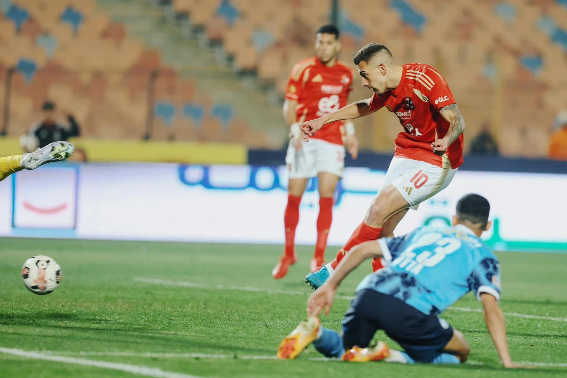 Al Ahly fait match nul 2-2 contre Pyramids