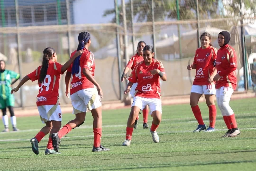 كرة القدم النسائية| «أهلي 2006» يفوز على مركز شباب الجزيرة بتسعة أهداف في بطولة الدوري
