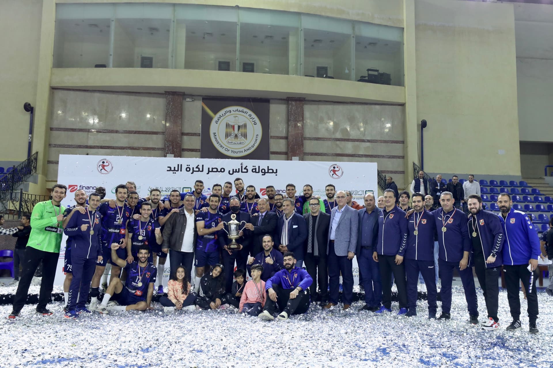 الخطيب يهنئ لاعبي اليد وجهازهم الفني بالإنجاز الكبير والفوز بالدوري والكأس