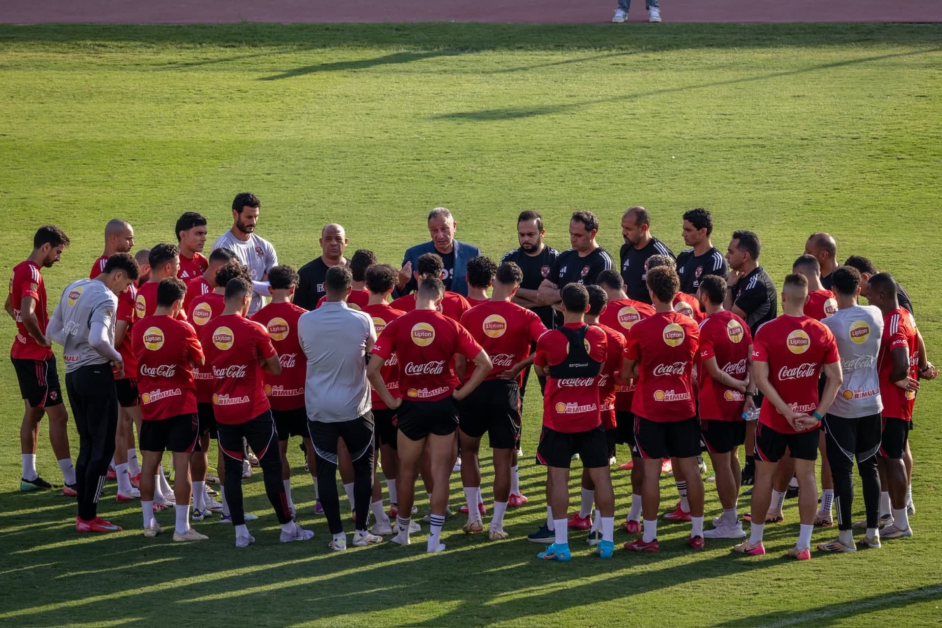 لقطات من مران الفريق الأول بحضور الكابتن محمود الخطيب