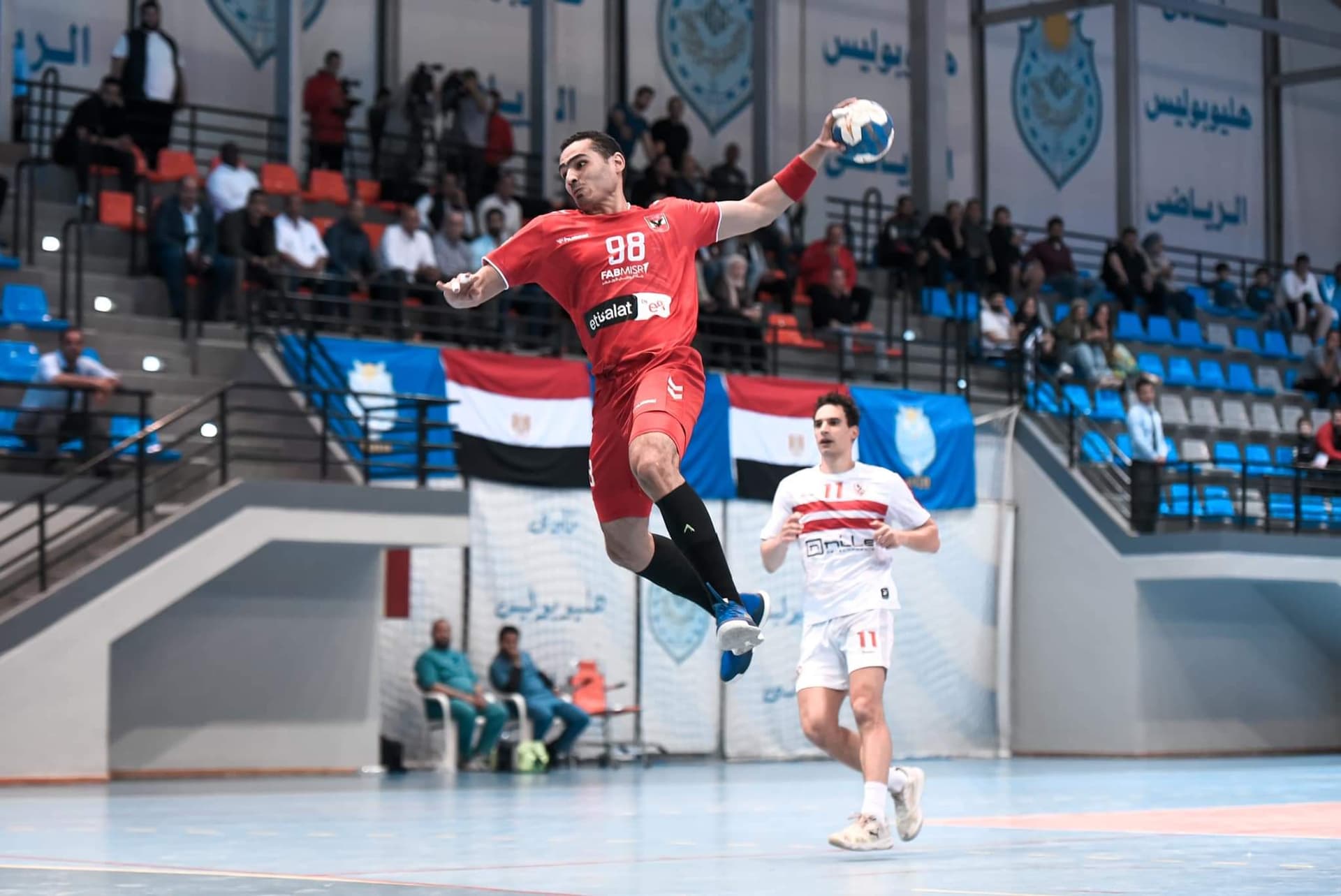 كاستيلو: «رجال يد الأهلي» دائمًا على قدر المسئولية